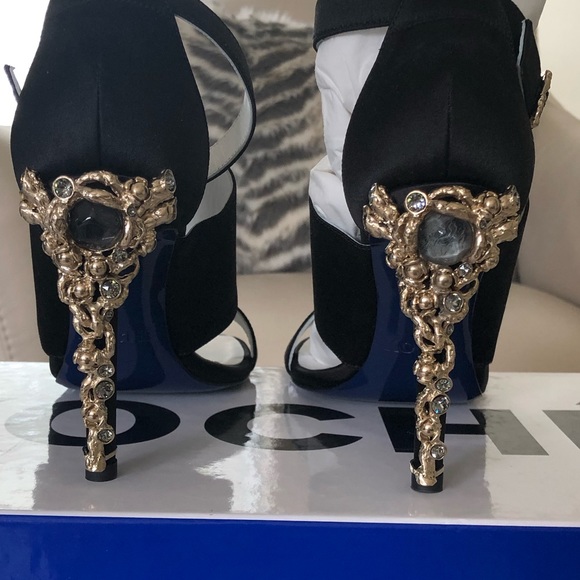 🎉Host Pick🎉NIB Koché Satin Jeweled Heels - Picture 2 of 8